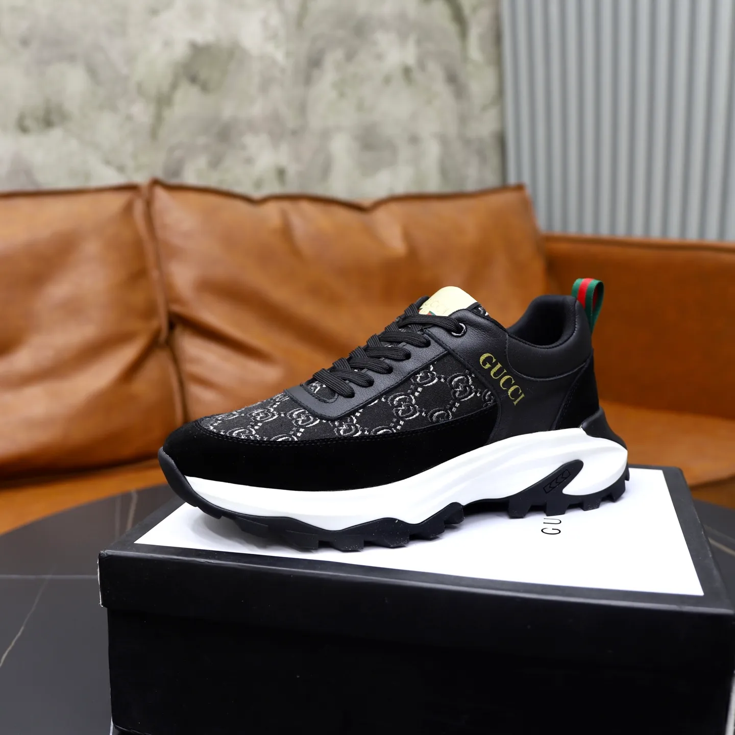 Ex-factory price: 462💰🙅‍♂️🙅‍♂️🙅‍♂️ Brand: GUCCI Standard code: 38-44 (45 customized) Grade: Same as the official website Material: Original leather splicing, comfortable and breathable lining, original wear-resistant outsole Style category: Men's fashionable casual shoes, running shoes, noble luxury brand elements, top luxury Color: actual picture color